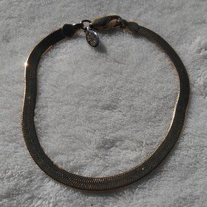 VTG American Showcacse Gold Colored Bracelet